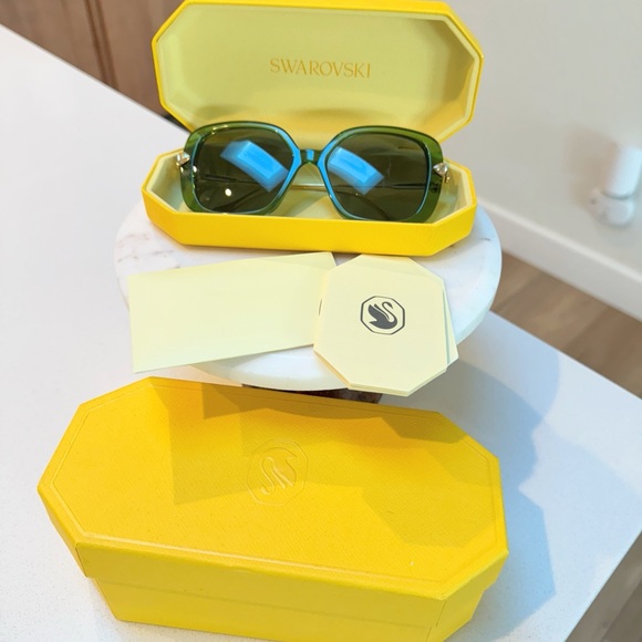 Swarovski Emerald Sunglasses with Sunny Yellow Case